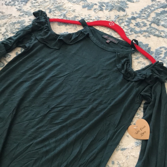 Cold shoulder top - Picture 4 of 4